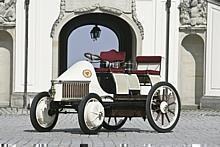 Neue Sonderausstellung vom 10. Mai bis 13. Juni 2011: Der Lohner-Porsche „Semper Vivus“ wird im Porsche-Museum gezeigt 